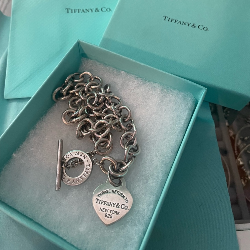 Tiffany&co heart tag toggle necklace